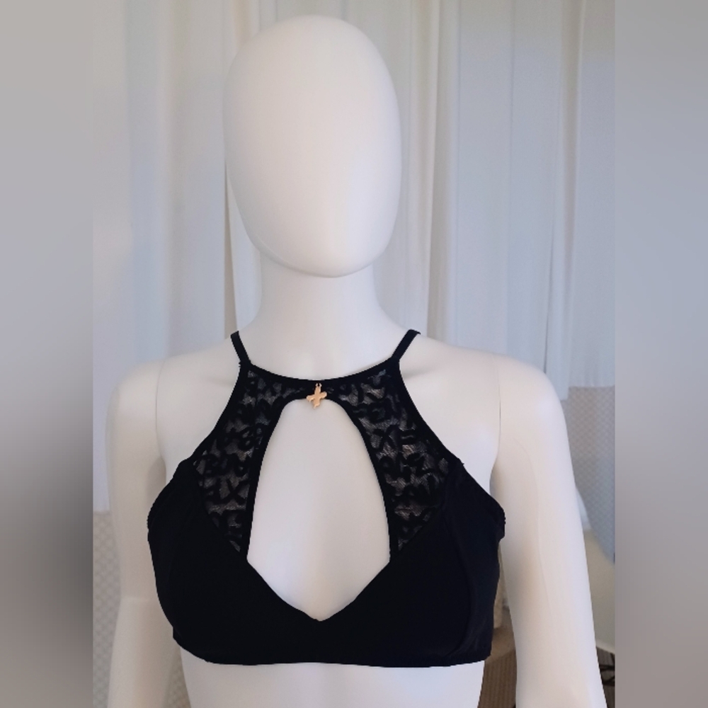 Savage X Fenty Three Piece Bundle • One Bra and Two Panties